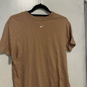 Beige Nike lounge tee